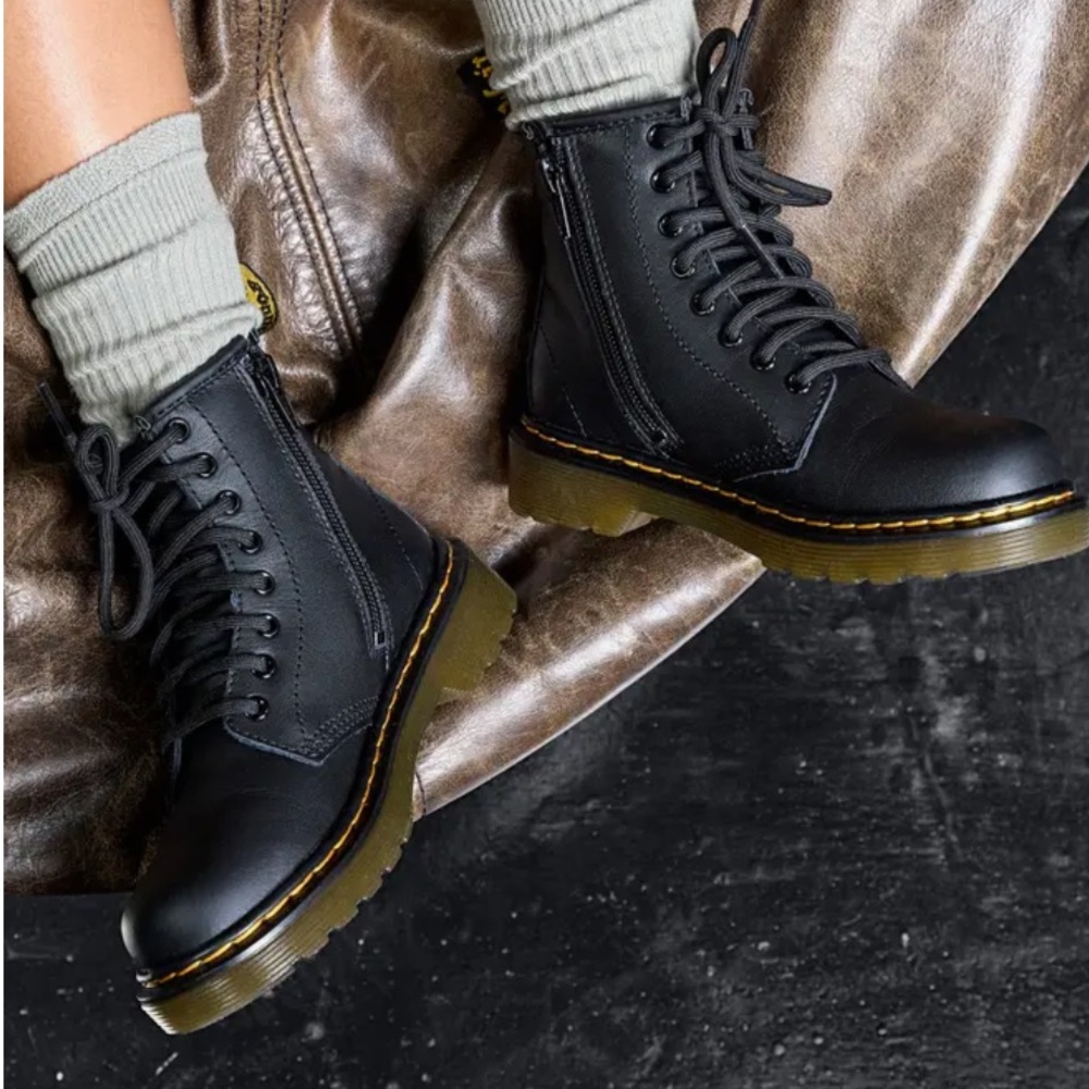 DR. MARTENS Black Leather Lace-Up Zippered Boots Size 11